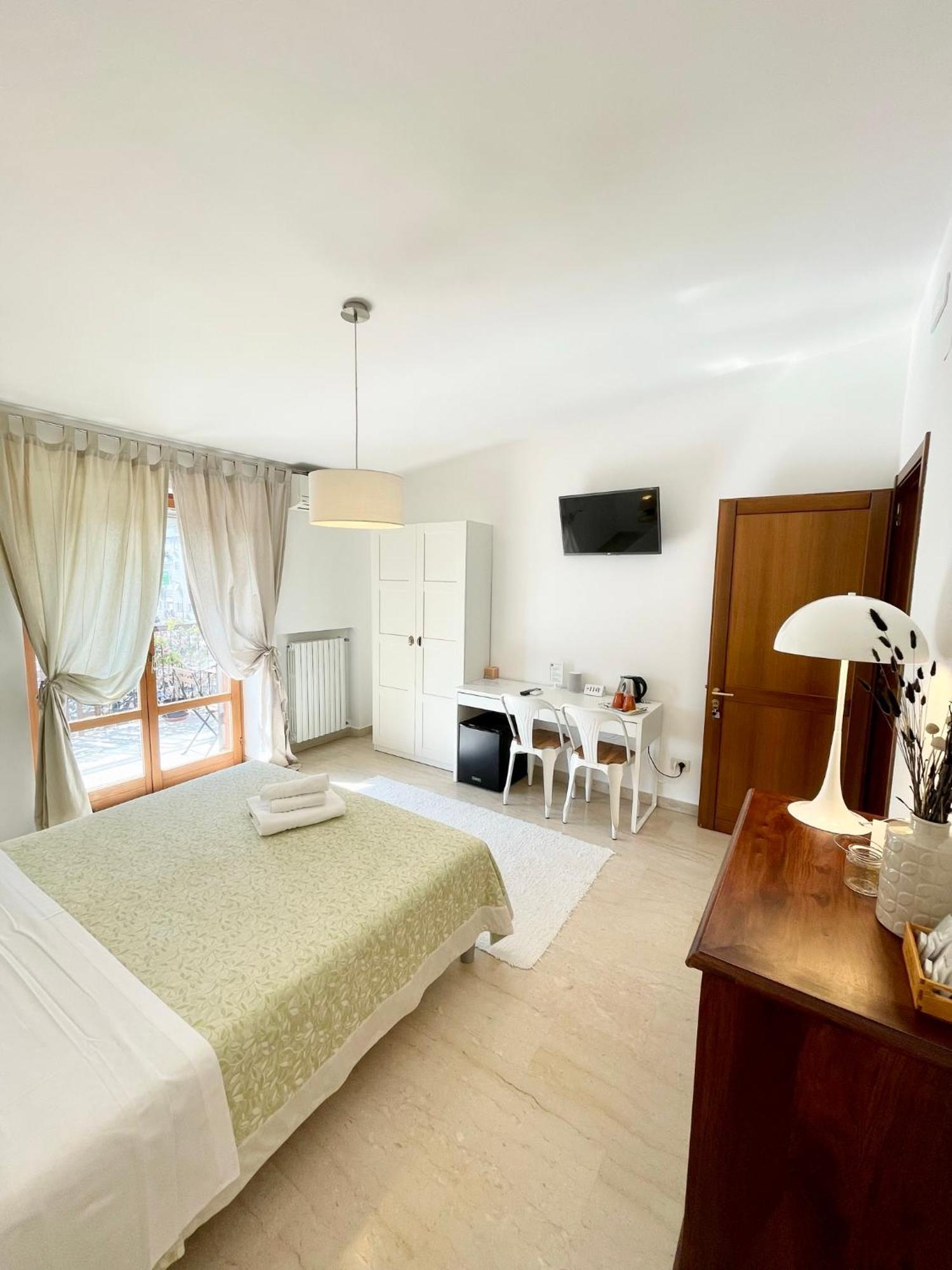 B&B Le Saline Taranto Exterior photo